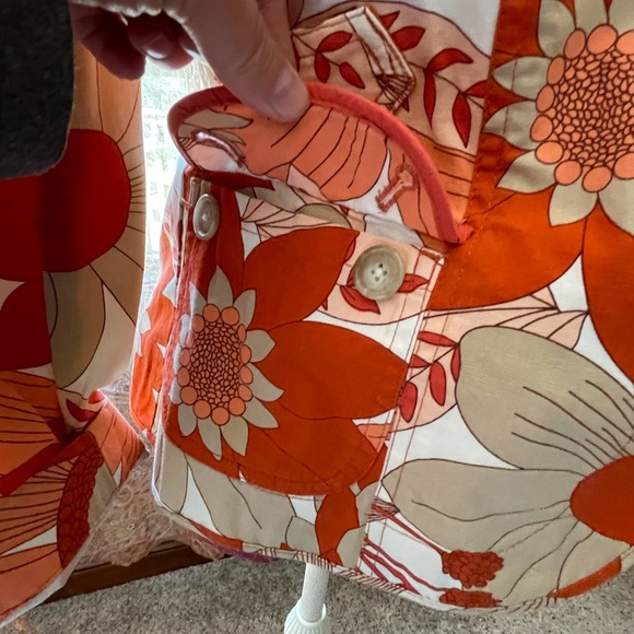 10p Anne Taylor Loft blazer - Picture 3 of 4